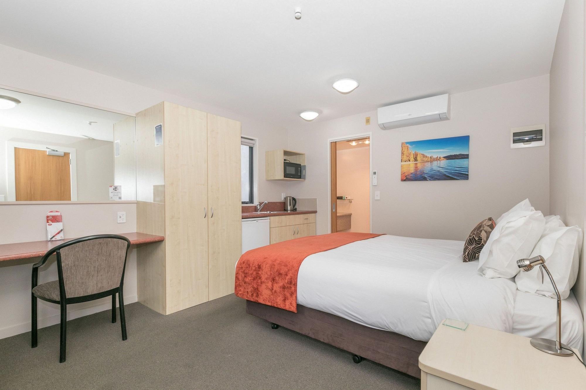 Bella Vista Motel Lake Wanaka Exterior photo