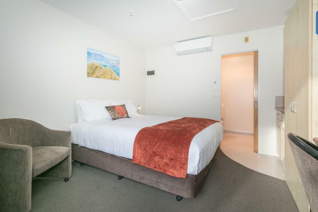 Bella Vista Motel Lake Wanaka Exterior photo